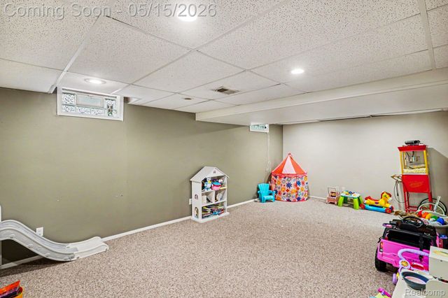 5600 Chestnut Hill Drive, Independence Charter Township, MI 48346