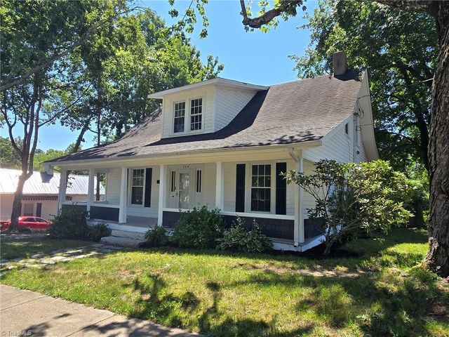 309 Taylor Street, Mount Airy, NC 27030
