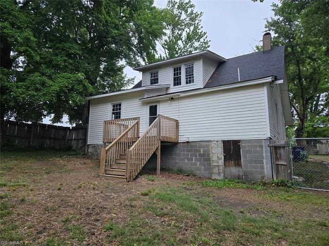 309 Taylor Street, Mount Airy, NC 27030