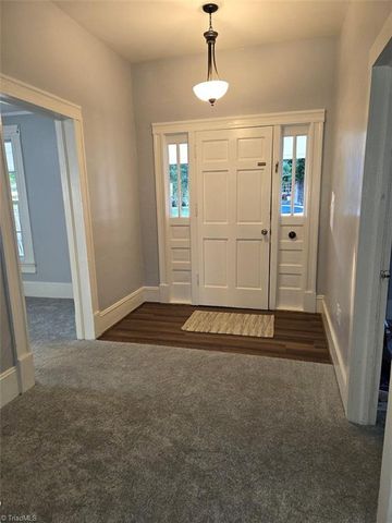 309 Taylor Street, Mount Airy, NC 27030