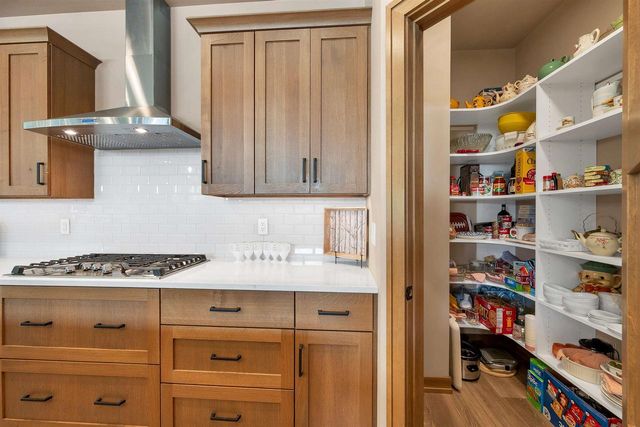 363 ALDON CIRCLE, Ashwaubenon, WI 54304