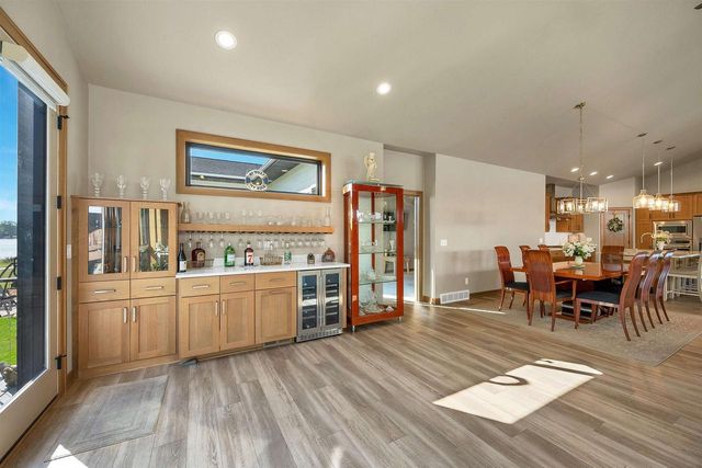 363 ALDON CIRCLE, Ashwaubenon, WI 54304