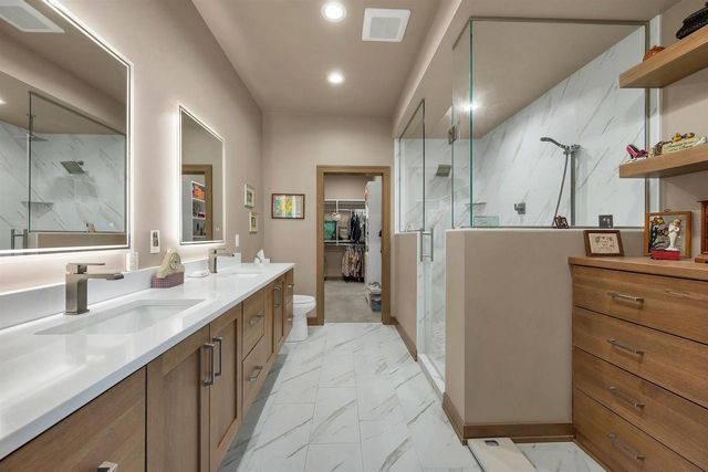 363 ALDON CIRCLE, Ashwaubenon, WI 54304