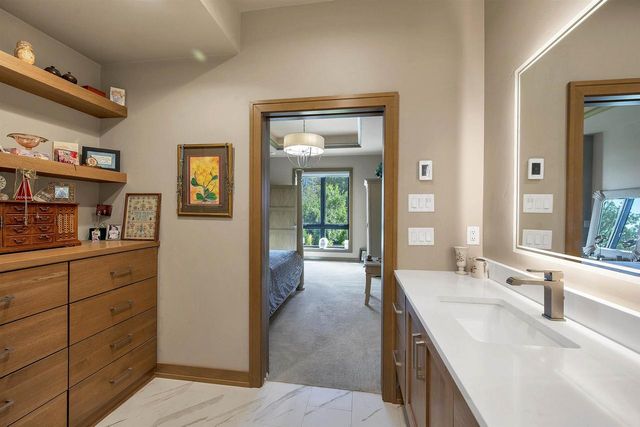 363 ALDON CIRCLE, Ashwaubenon, WI 54304