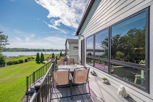 363 ALDON CIRCLE, Ashwaubenon, WI 54304
