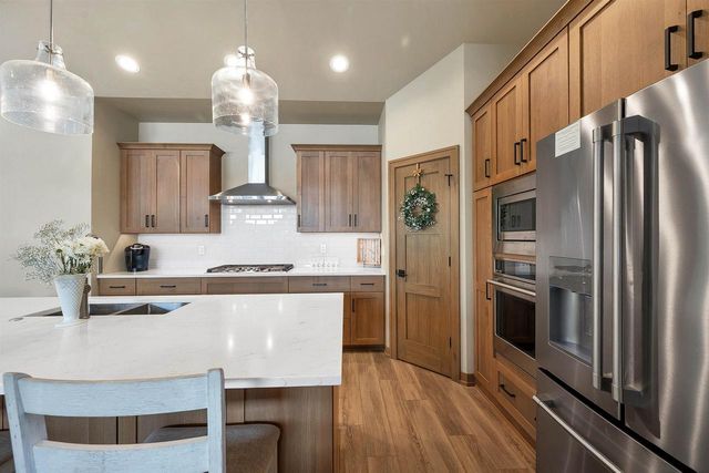 363 ALDON CIRCLE, Ashwaubenon, WI 54304