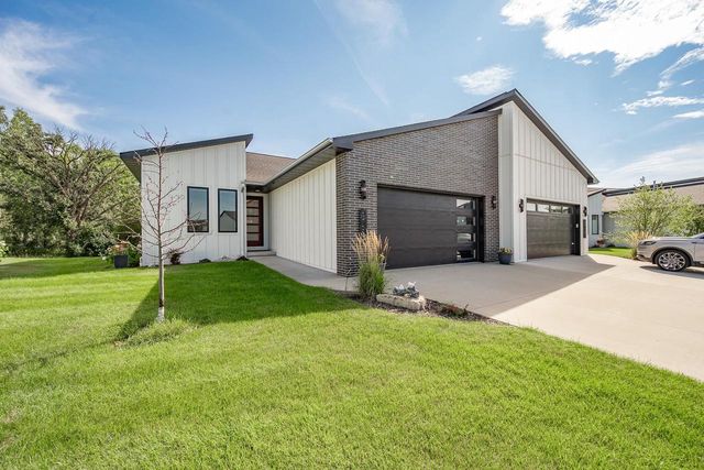363 ALDON CIRCLE, Ashwaubenon, WI 54304
