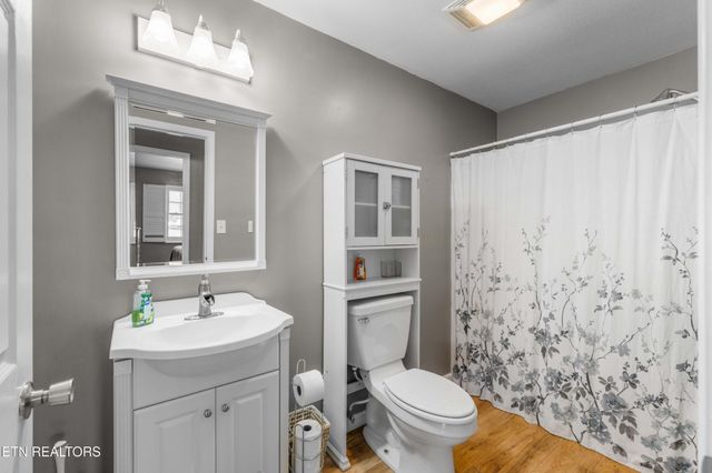 8114 Thorn Grove Pike, Knoxville, TN 37914