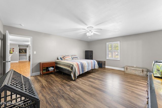 8114 Thorn Grove Pike, Knoxville, TN 37914