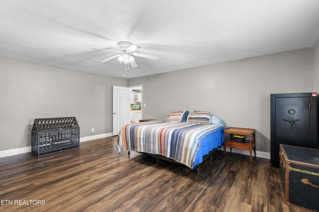 8114 Thorn Grove Pike, Knoxville, TN 37914