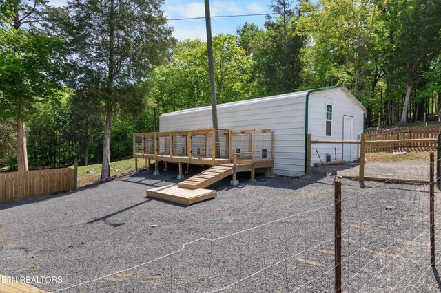 8114 Thorn Grove Pike, Knoxville, TN 37914