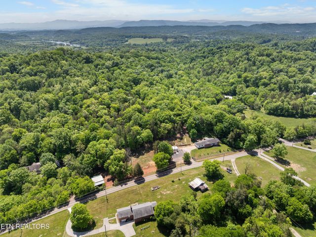 8114 Thorn Grove Pike, Knoxville, TN 37914