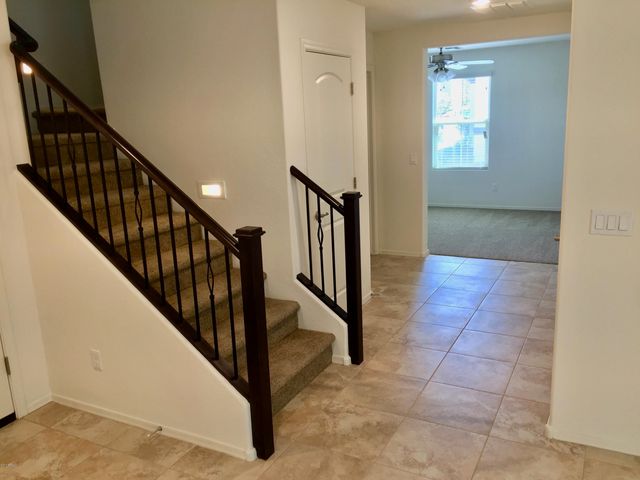 2924 S Washington Street, Chandler, AZ 85286
