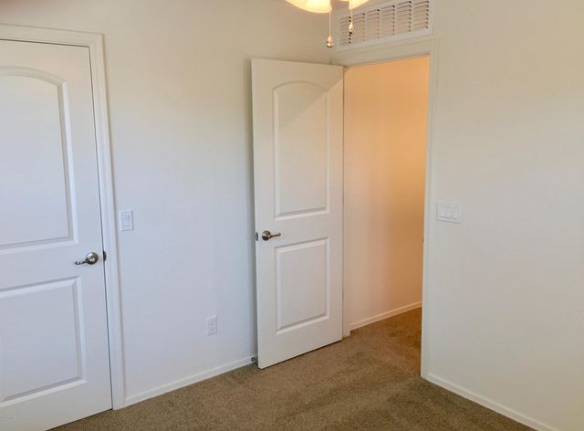 2924 S Washington Street, Chandler, AZ 85286