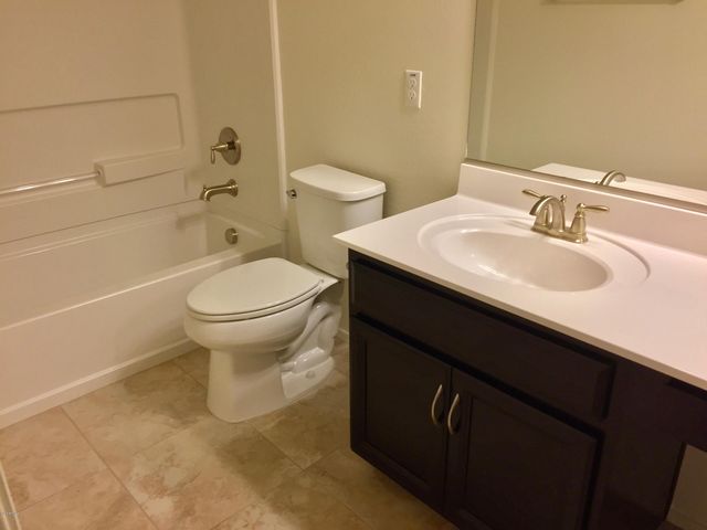 2924 S Washington Street, Chandler, AZ 85286