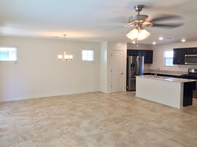 2924 S Washington Street, Chandler, AZ 85286
