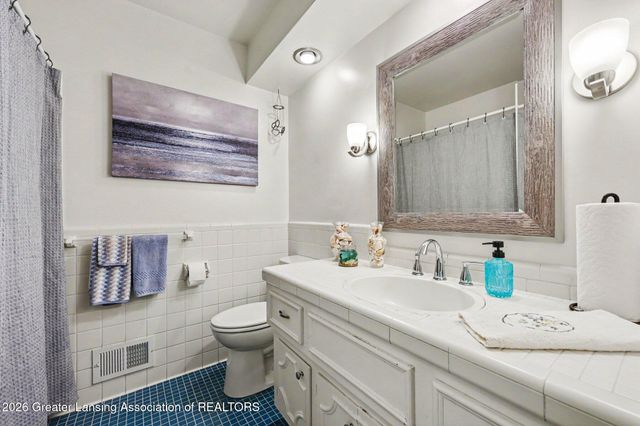 759 E Maple Street, Mason, MI 48854