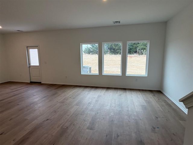 1123 Colt Drive, Guthrie, OK 73044