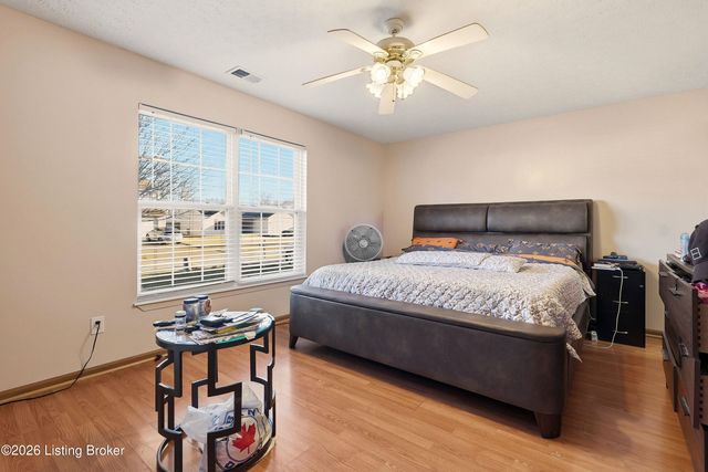 9617 Arrowridge Dr, Louisville, KY 40229