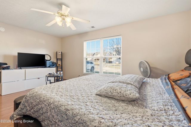 9617 Arrowridge Dr, Louisville, KY 40229