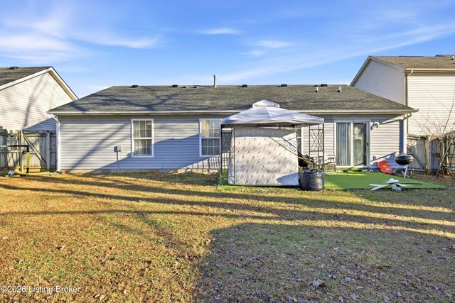 9617 Arrowridge Dr, Louisville, KY 40229