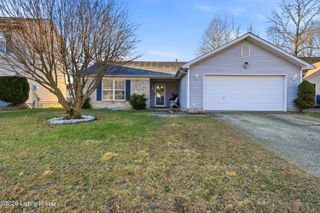 9617 Arrowridge Dr, Louisville, KY 40229