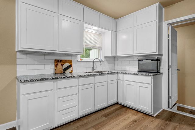 3904 N 21st A Street, Waco, TX 76708