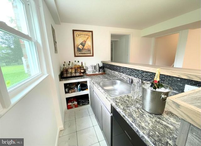 11422 BRANDYWINE RD, Clinton, MD 20735