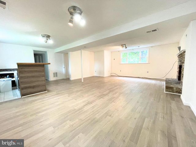 11422 BRANDYWINE RD, Clinton, MD 20735