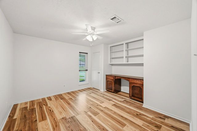 2705 Lufkin Lane, Deer Park, TX 77536