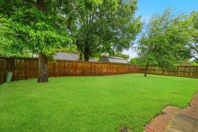 2705 Lufkin Lane, Deer Park, TX 77536