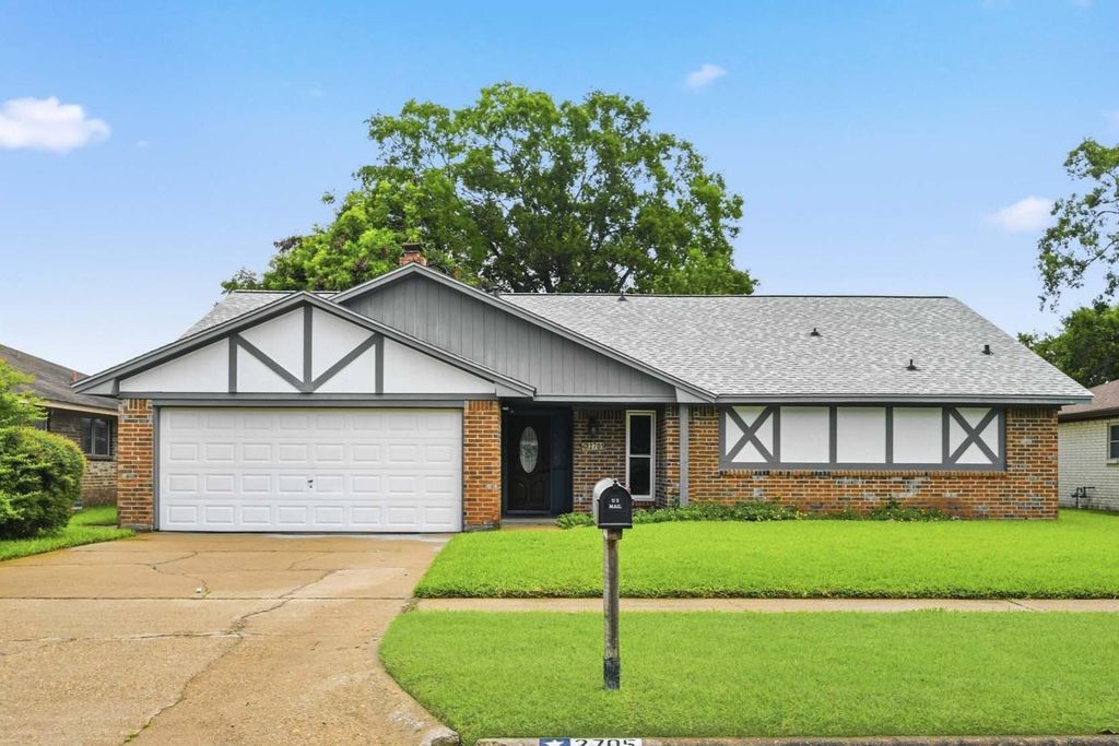 2705 Lufkin Lane, Deer Park, TX 77536