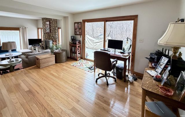 2812 W Fawkesway Drive, Bloomington, IN 47404