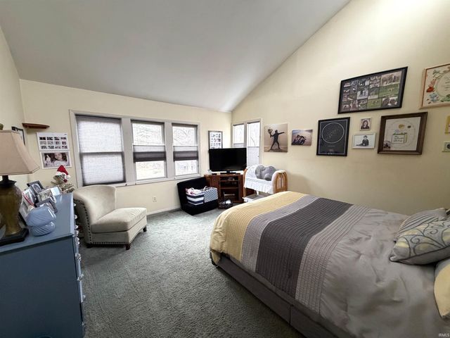 2812 W Fawkesway Drive, Bloomington, IN 47404