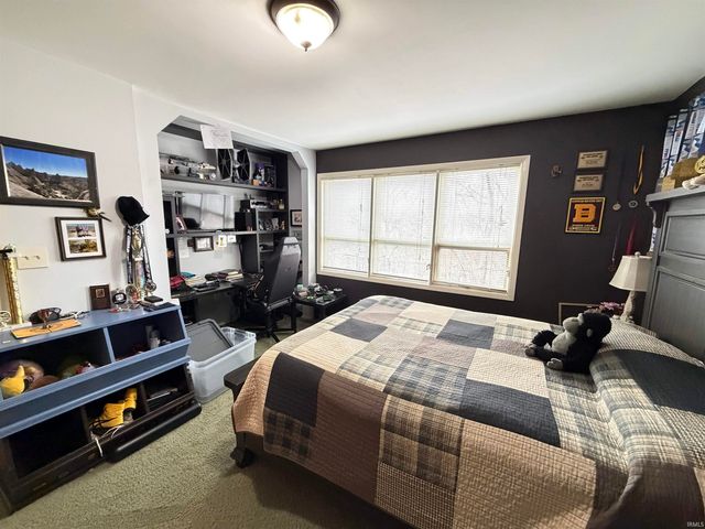 2812 W Fawkesway Drive, Bloomington, IN 47404