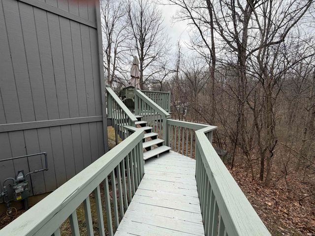 2812 W Fawkesway Drive, Bloomington, IN 47404