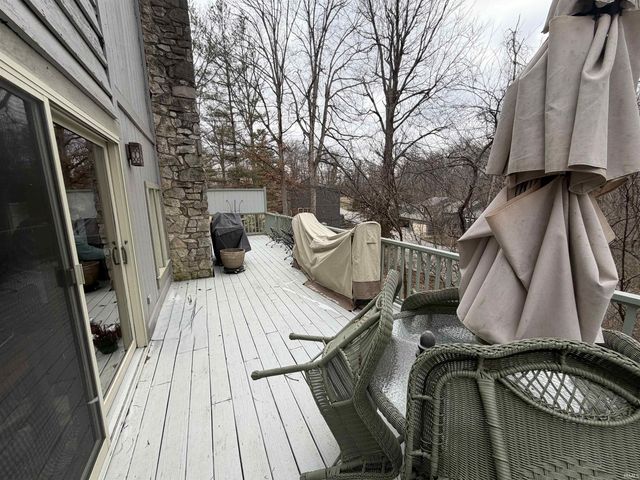 2812 W Fawkesway Drive, Bloomington, IN 47404