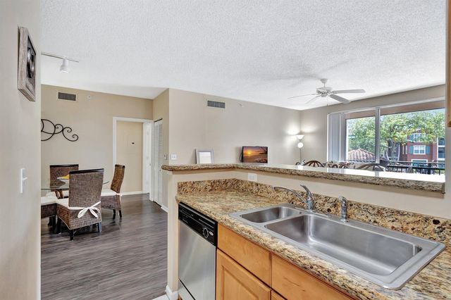 11760 Saint Andrews Place 204, Wellington, FL 33414