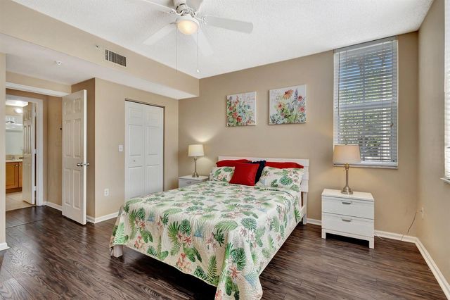 11760 Saint Andrews Place 204, Wellington, FL 33414