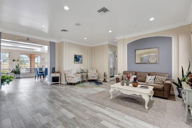 11760 Saint Andrews Place 204, Wellington, FL 33414