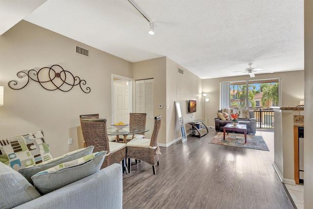 11760 Saint Andrews Place 204, Wellington, FL 33414