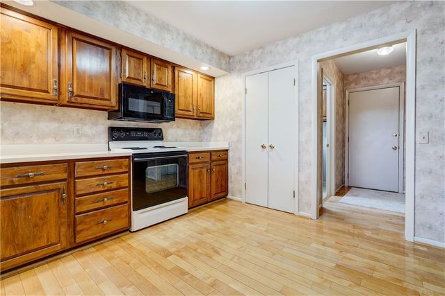 31 Sky Ridge Drive, Penfield, NY 14625