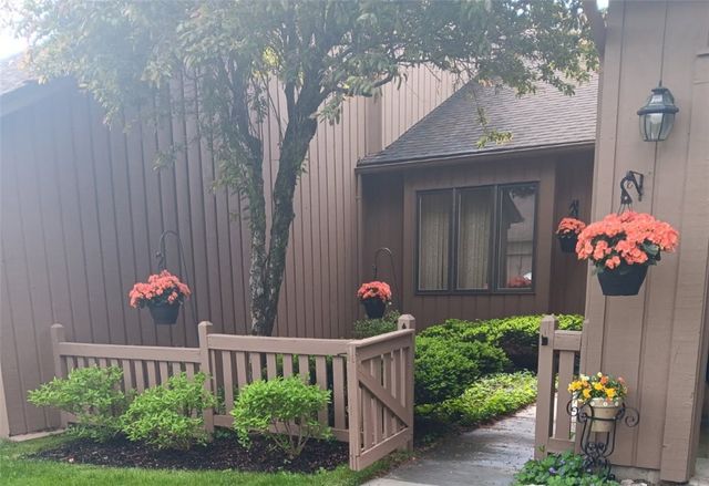 31 Sky Ridge Drive, Penfield, NY 14625