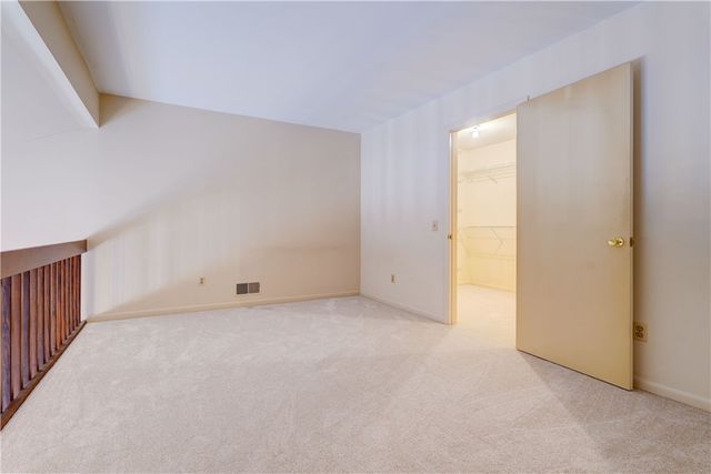 31 Sky Ridge Drive, Penfield, NY 14625