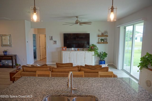 1909 Thomasville Avenue SE, Palm Bay, FL 32909