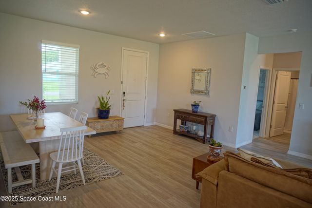 1909 Thomasville Avenue SE, Palm Bay, FL 32909