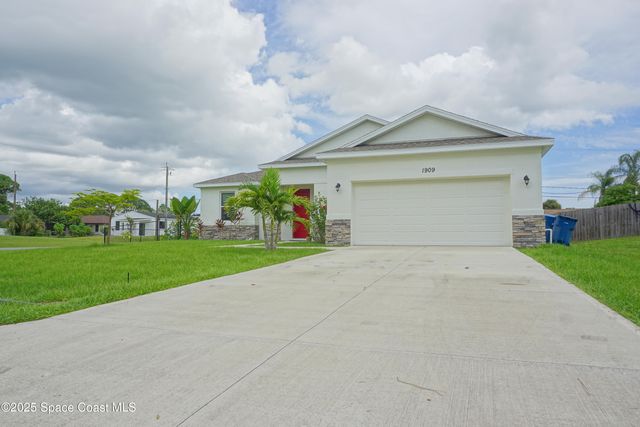 1909 Thomasville Avenue SE, Palm Bay, FL 32909