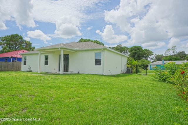 1909 Thomasville Avenue SE, Palm Bay, FL 32909