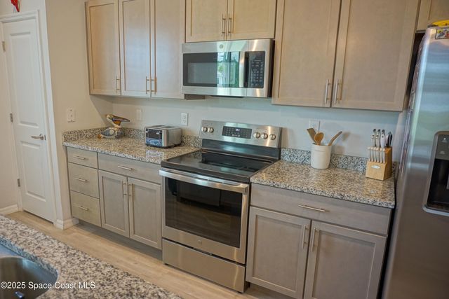 1909 Thomasville Avenue SE, Palm Bay, FL 32909