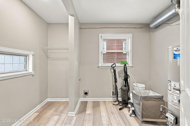 1046 Runell Rd, Louisville, KY 40214